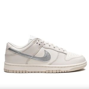 Nike Dunk Low Women's White/Grey/Silver